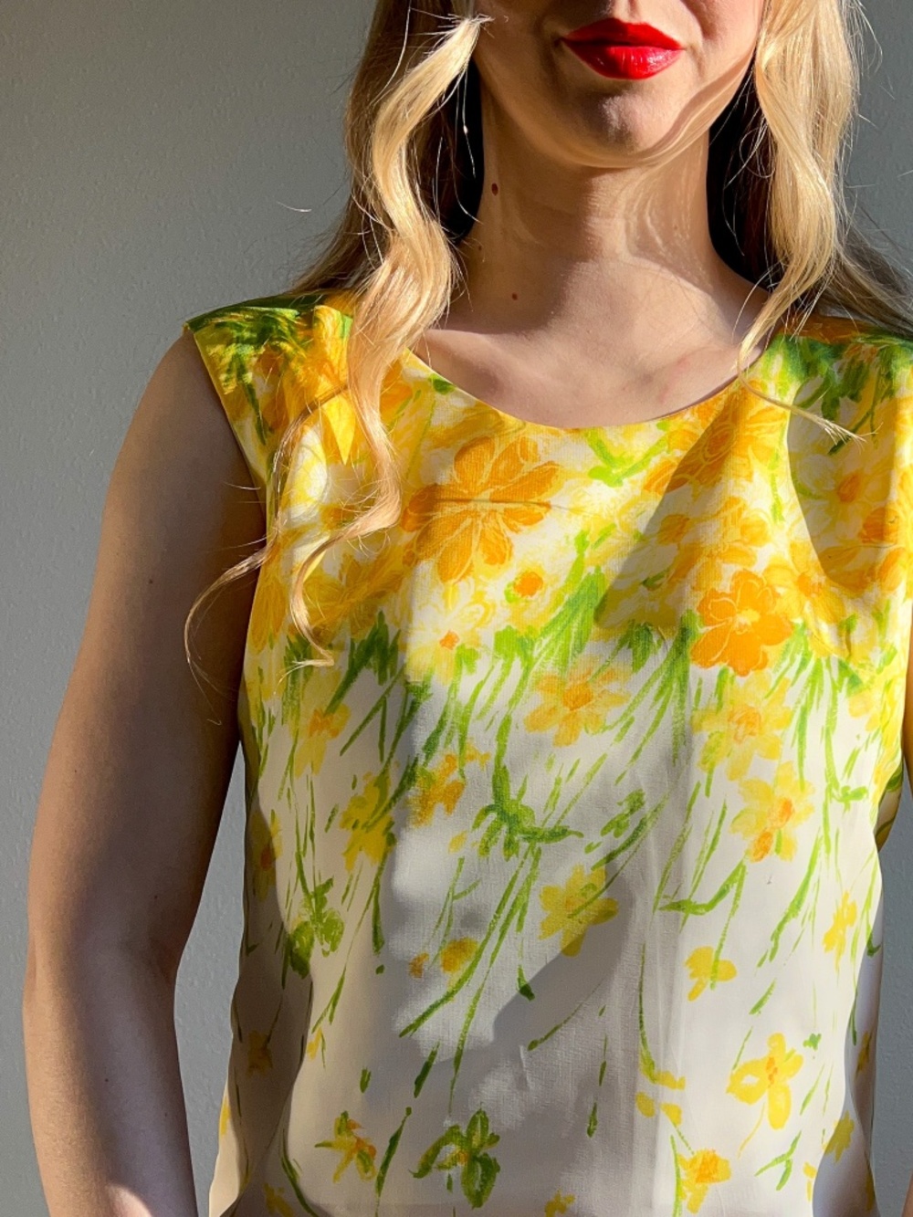 Vintage 1960s Yellow Floral Print Spring Dress (M) - Picture 2 of 13